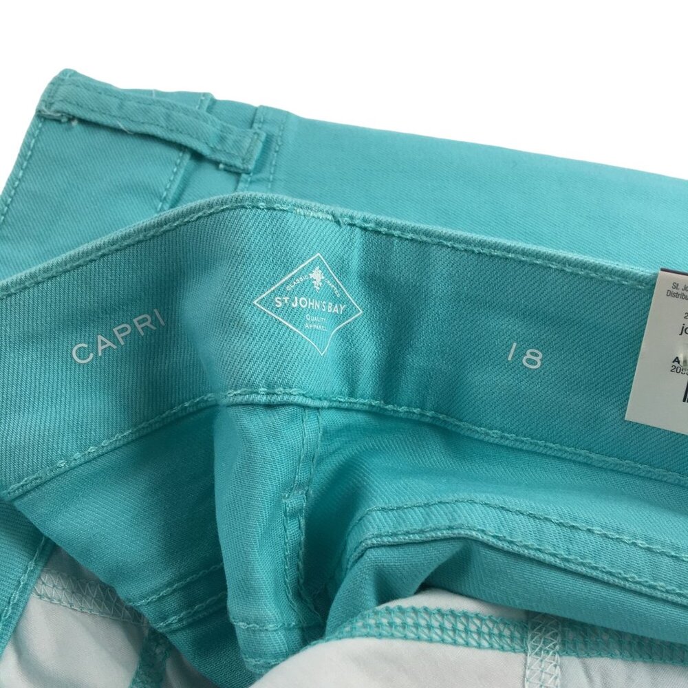 NWT ST JOHNS BAY CAPRI PANTS LIGHT BLUE WOMENS SIZE 18 - Picture 4 of 5